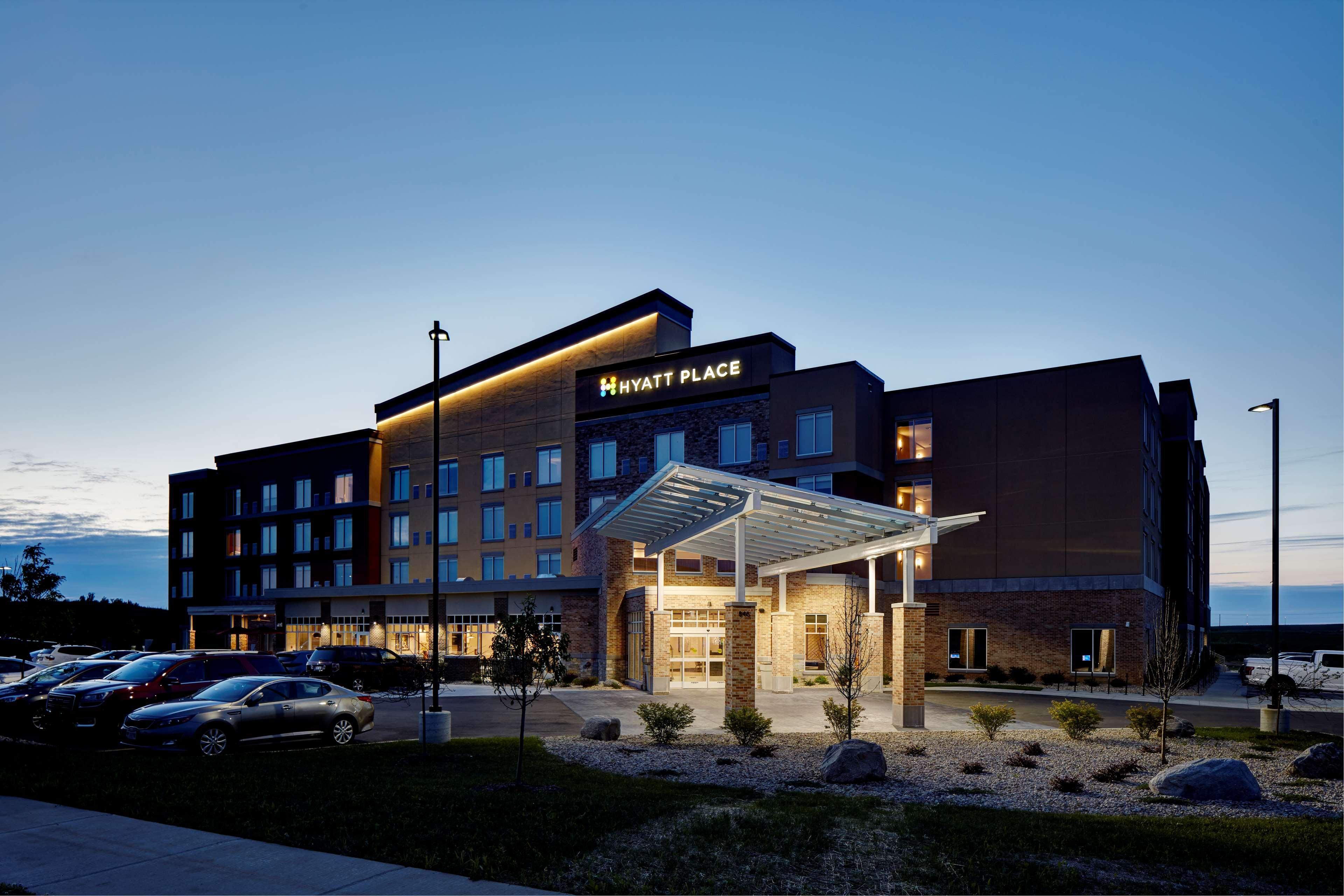 Hyatt Place Madison/Verona Экстерьер фото